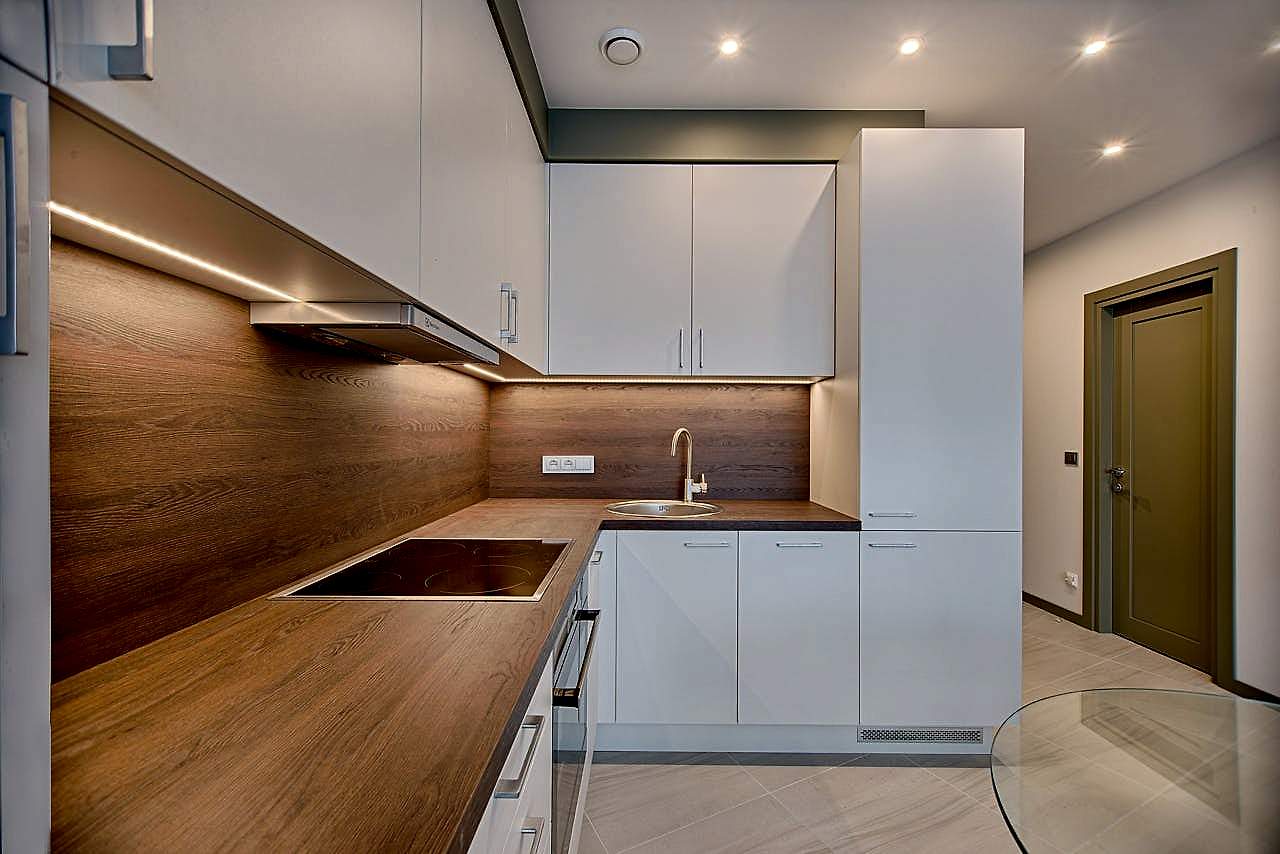 pexels photo 1643384.jpeg